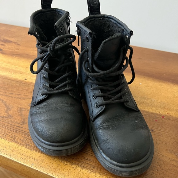 Dr. Martens Faux Fur Lined boots - Picture 3 of 5